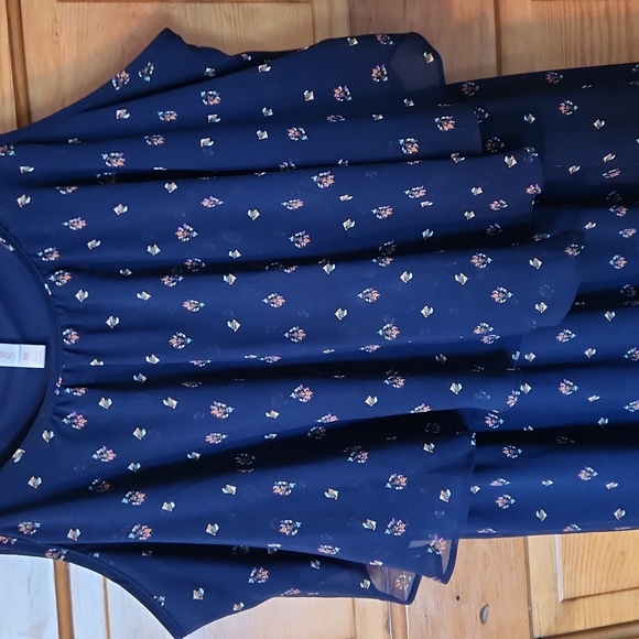 Dress - Picture 3 of 5